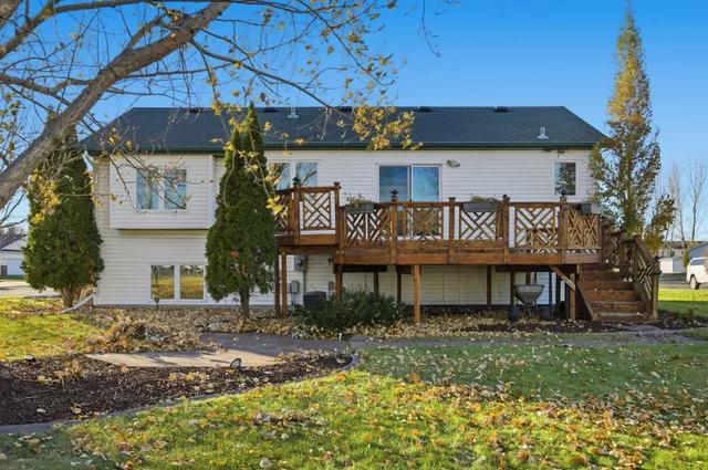 $389,900 | 3164 11th Avenue South, Moorhead, MN 56560