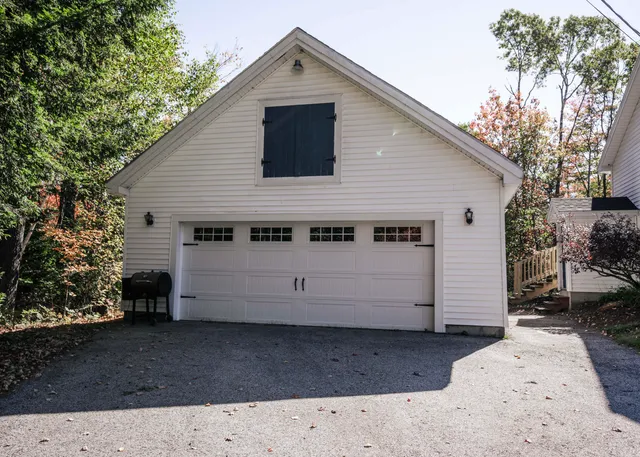 $389,000 | 555 Westwood Drive, Hermon, ME 04401