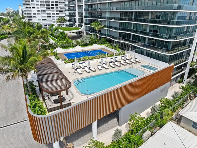 $3,650,000 | 900 North Ocean Boulevard, Unit 602, Pompano Beach, FL 33062