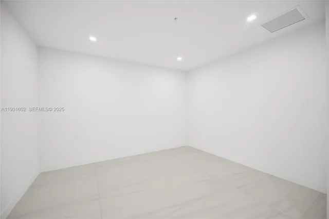 $3,650,000 | 900 North Ocean Boulevard, Unit 602, Pompano Beach, FL 33062