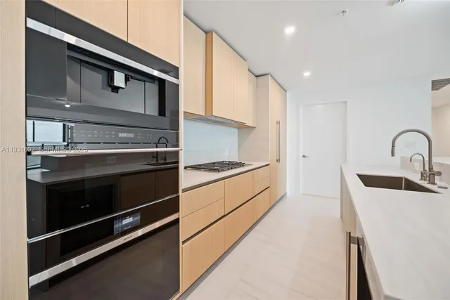 $3,650,000 | 900 North Ocean Boulevard, Unit 602, Pompano Beach, FL 33062