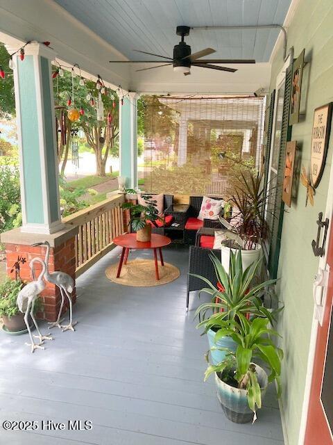 428 East 2nd Street Washington, NC 27889 - Photo 4 of 27 front porch