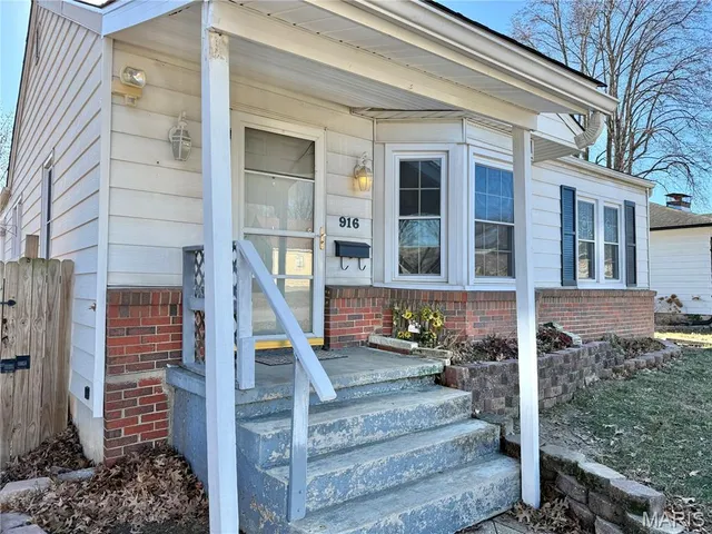$209,900 | 916 South 2nd Street, Festus, MO 63028