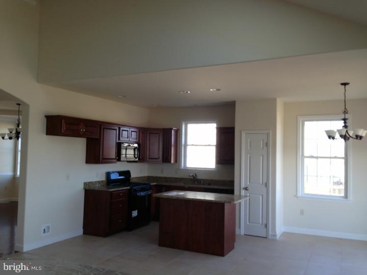 5113 Stoudts Ferry Bridge Road, Unit RC150 Reading, PA 19605 - Photo 8 of 12 Gallery Image 8