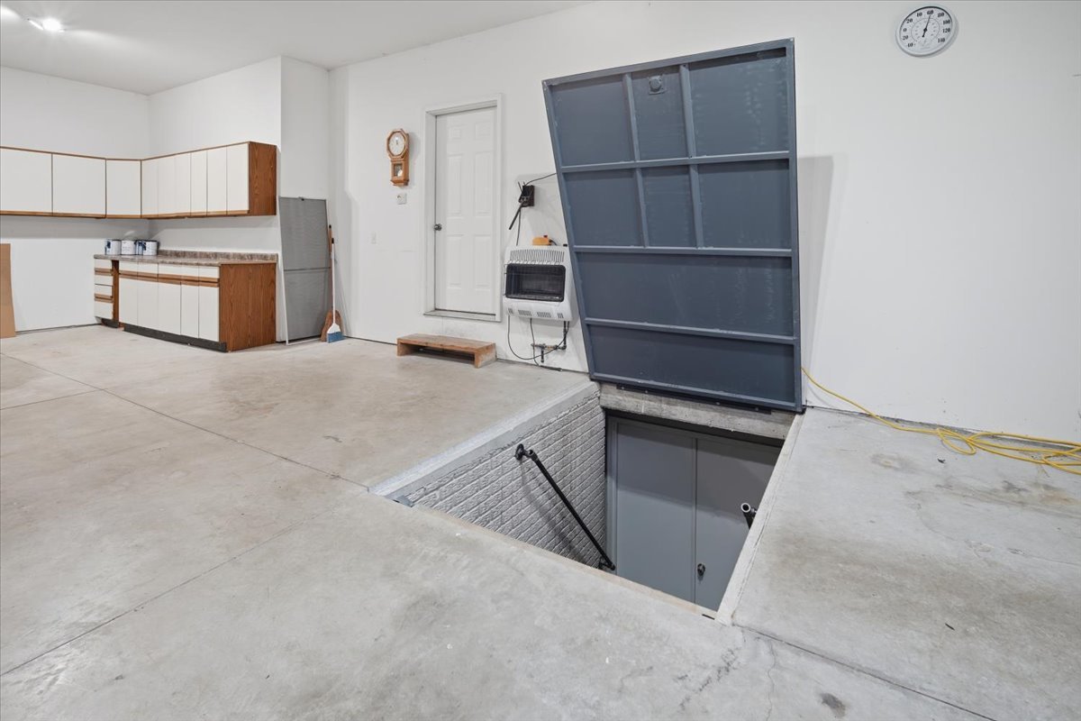 1813 Partridge Point Normal, IL 61761 - Photo 27 of 37 a storage & utility room with a sink