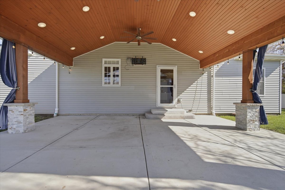 1813 Partridge Point Normal, IL 61761 - Photo 33 of 37