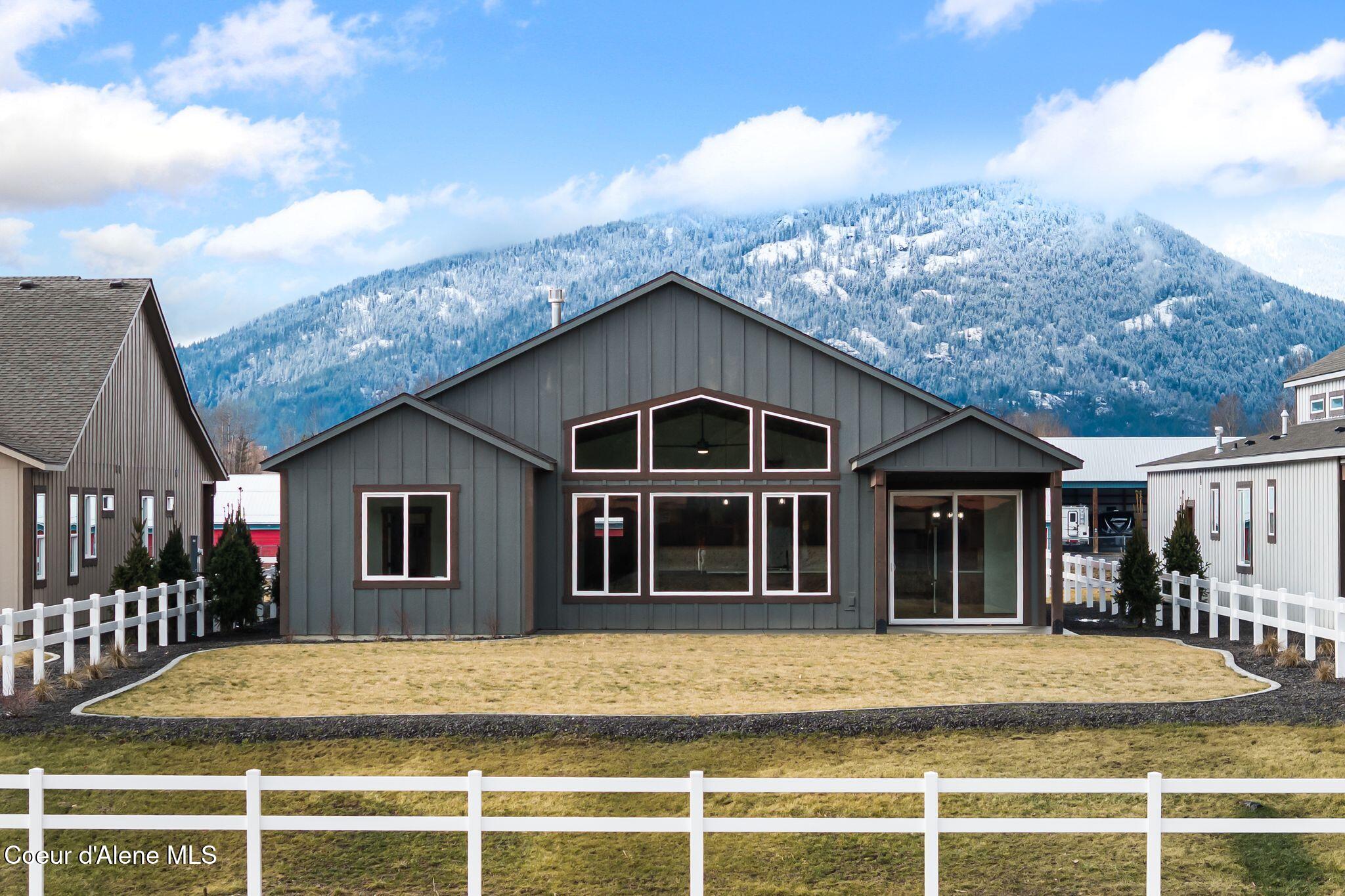 127 Backtrack Road Sandpoint, ID 83864 - Photo 3 of 38 3