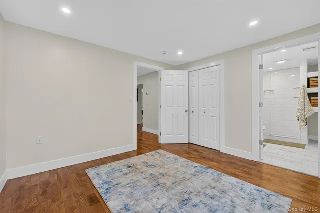 an empty room with an entryway