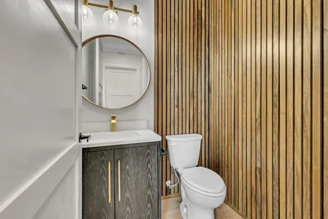 $2,188,000 | 11694 Indian Beach Road, Spicer, MN 56288