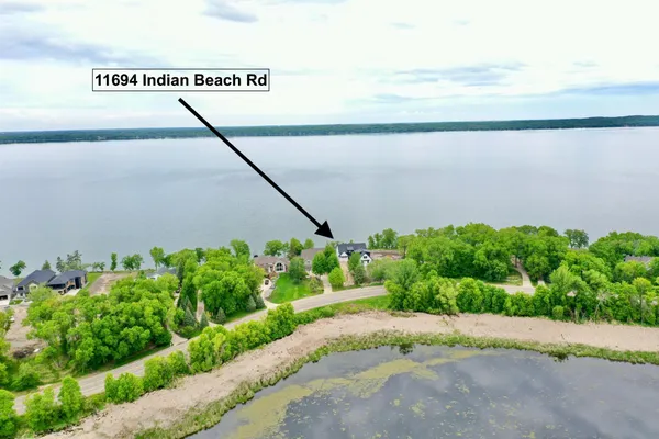 $2,188,000 | 11694 Indian Beach Road, Spicer, MN 56288