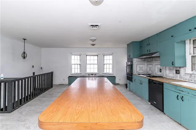 $250,000 | 4001 Northeast 50th Street, Kansas City, MO 64119