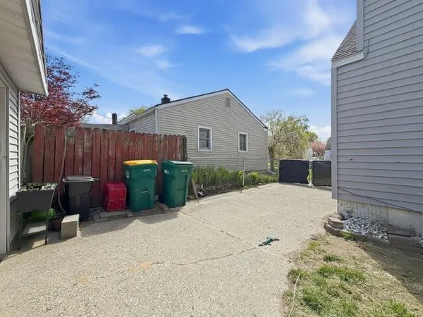 $299,900 | 1211 Evelyn Avenue, Ypsilanti, MI 48198