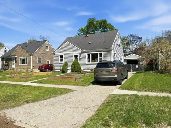 $299,900 | 1211 Evelyn Avenue, Ypsilanti, MI 48198