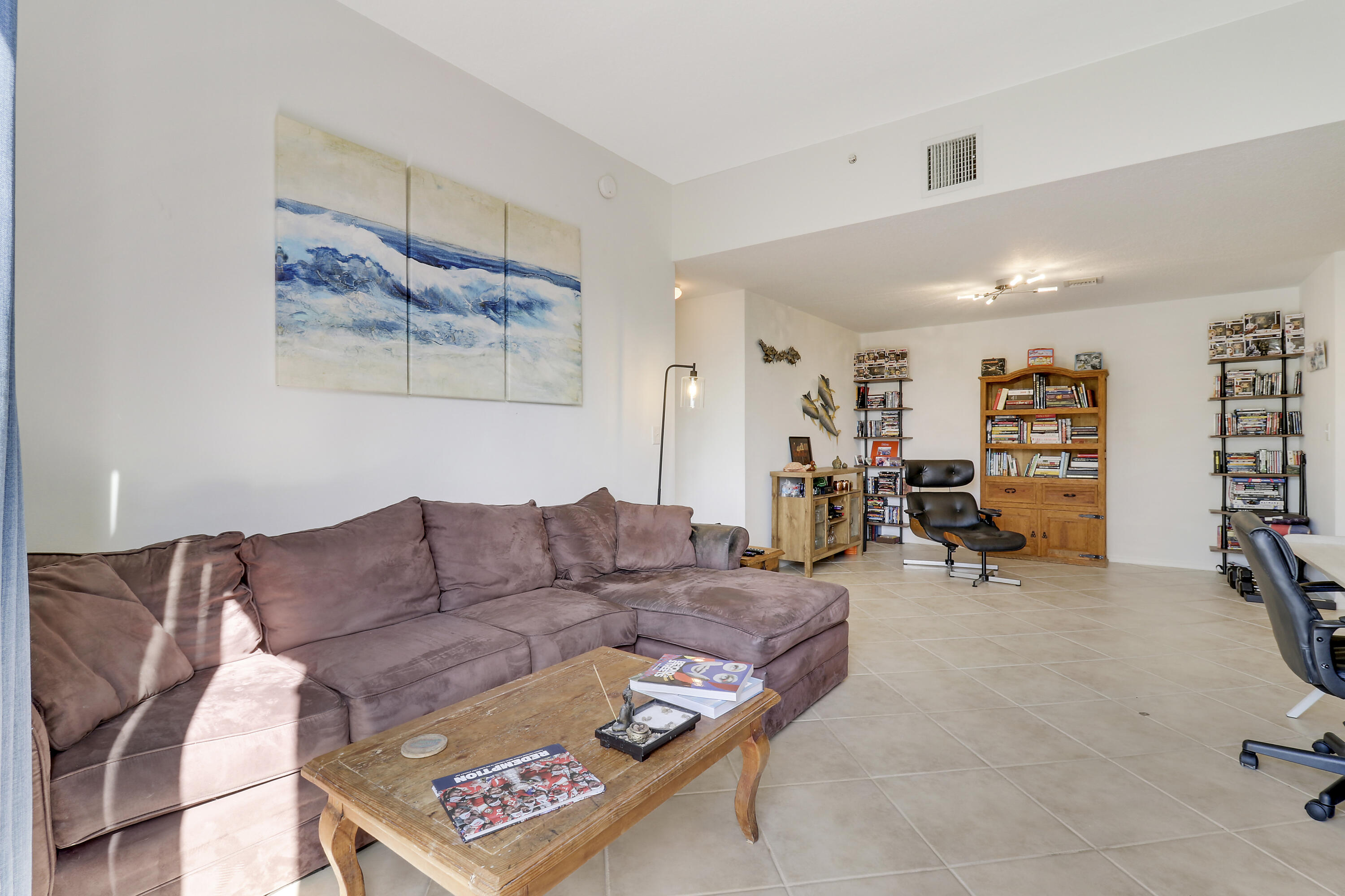 1209 Main Street, Unit 304 Jupiter, FL 33458 - Photo 4 of 37 4