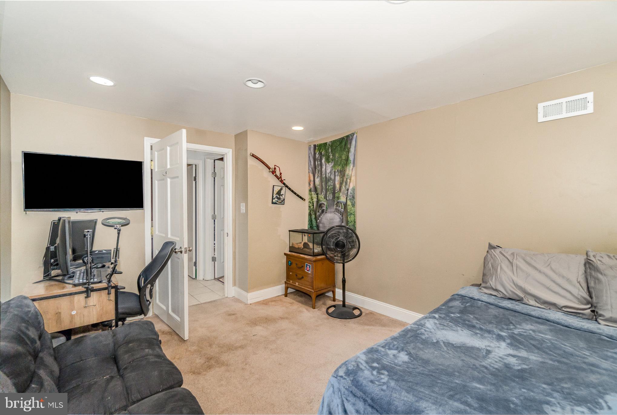 8639 Chestnut Grove Road Frederick, MD 21701 - Photo 18 of 29 Gallery Image 18