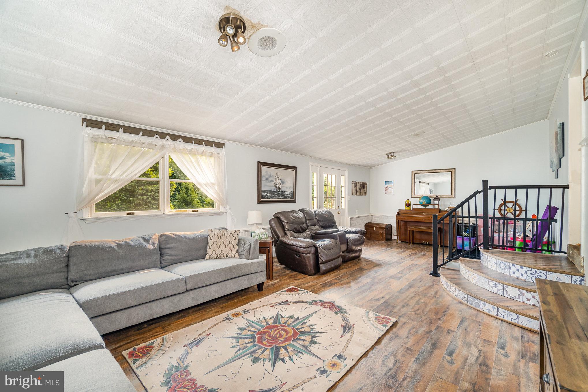 8639 Chestnut Grove Road Frederick, MD 21701 - Photo 10 of 29 Gallery Image 10