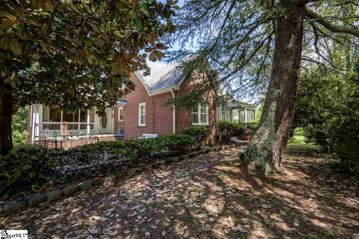 2436 Fews Bridge Road Greer, SC 29651 - Photo 3 of 36