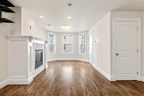 $639,000 | 20 Maryland Street, Unit 2, Boston, MA 02125