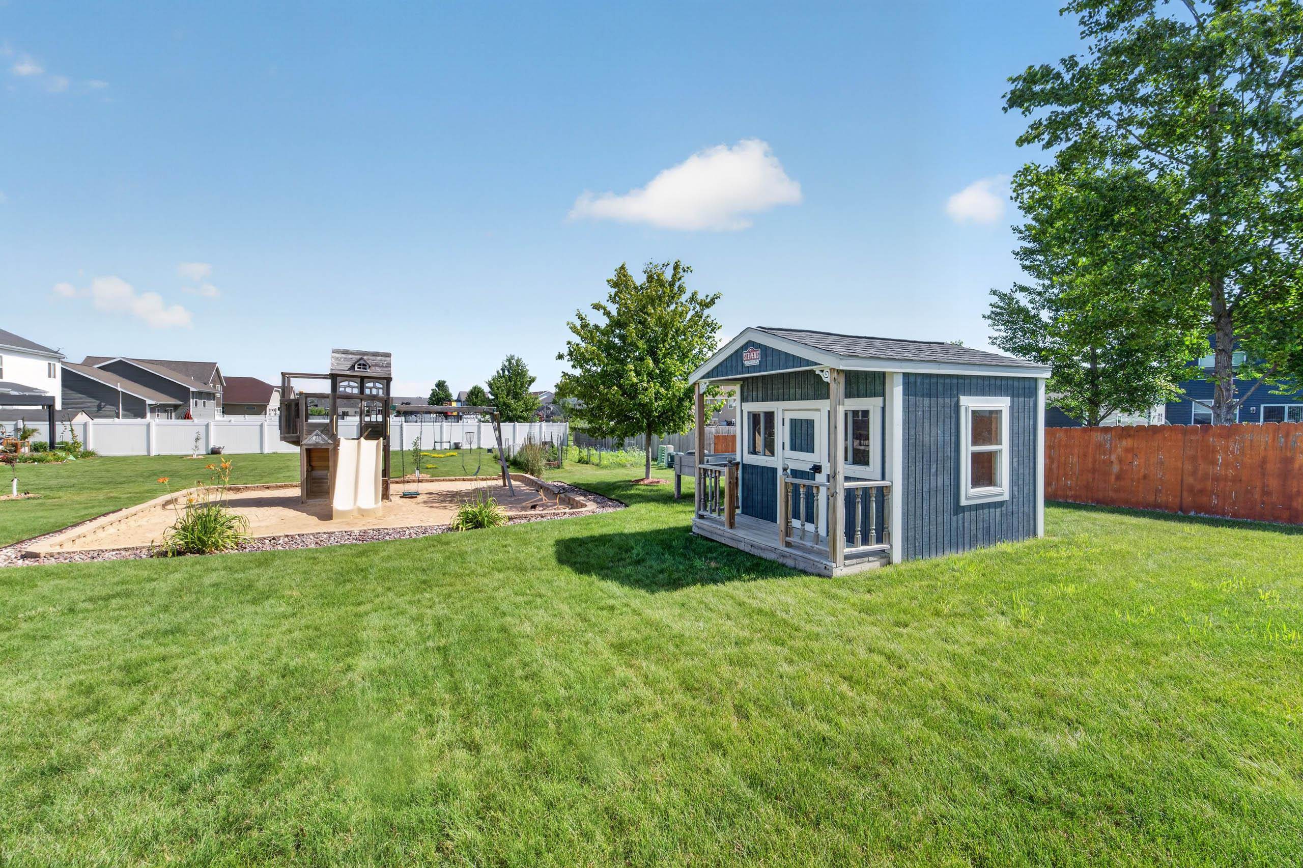 299 Hallmark Way Sun Prairie, WI 53590 - Photo 34 of 35