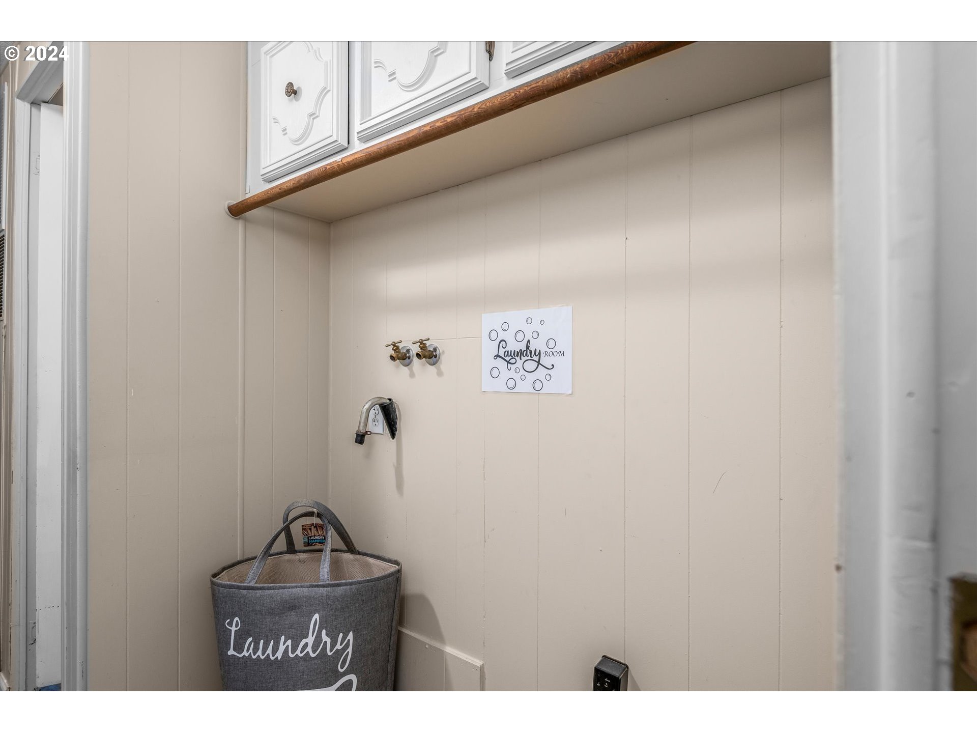 2150 Laura Street, Unit 90 Springfield, OR 97477 - Photo 17 of 18 a view of bathroom