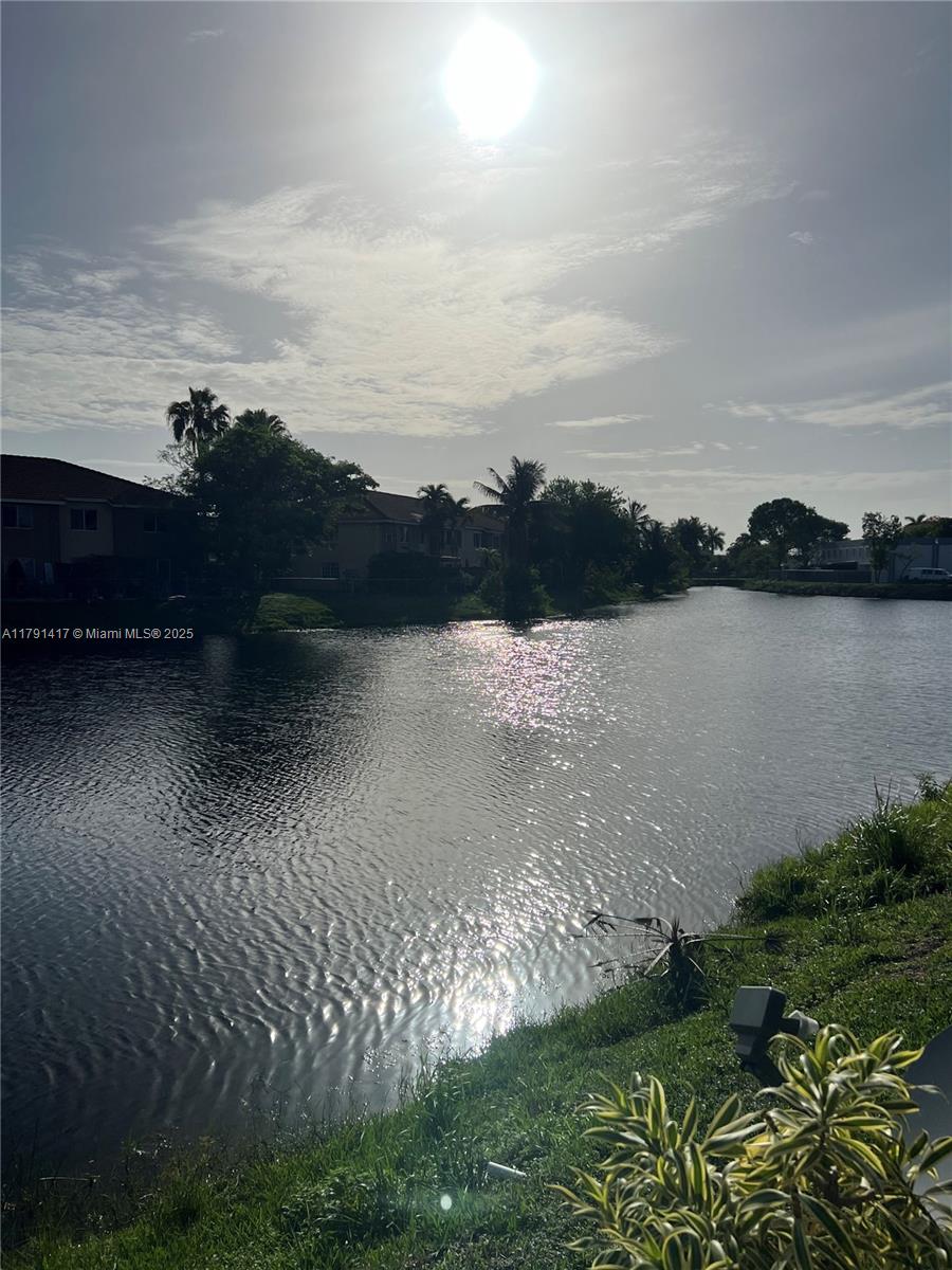 Kendale Lakes Miami, FL 33183 - Photo 3 of 5 Lake view