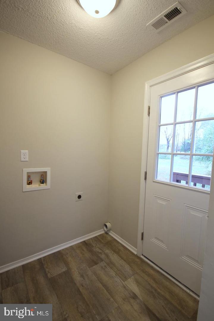 253 Will Johnson Road Louisa, VA 23093 - Photo 11 of 25