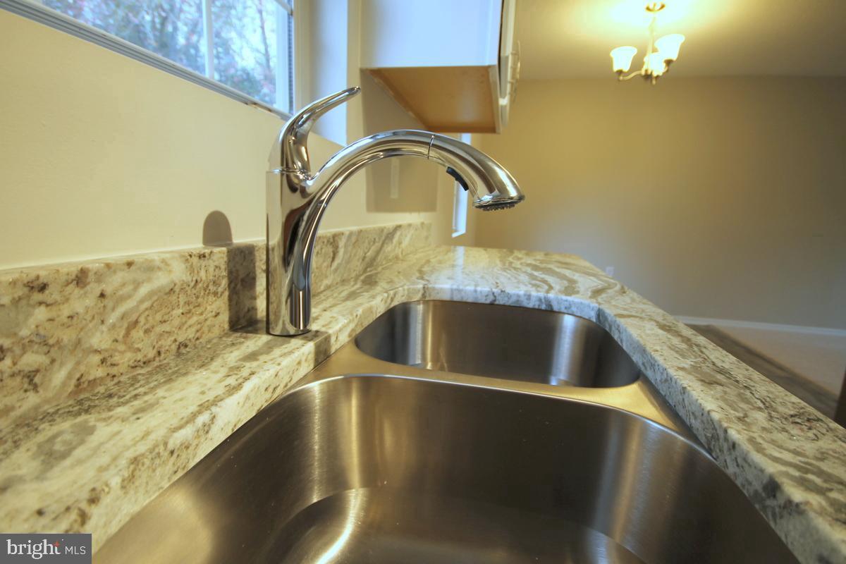 253 Will Johnson Road Louisa, VA 23093 - Photo 3 of 25