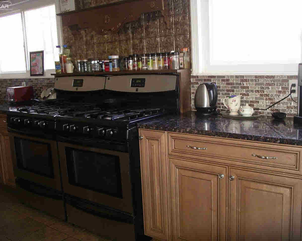 1483 North Dye Road Flint, MI 48532 - Photo 15 of 36 21265617-14.JPG