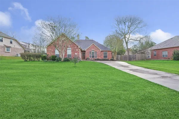 $334,999 | 3504 Oak Landing, Conroe, TX 77304