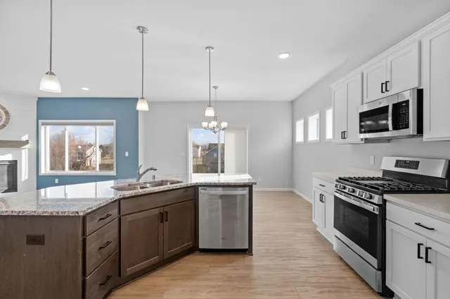 $375,000 | 811 Morrison Avenue Northwest, Annandale, MN 55302