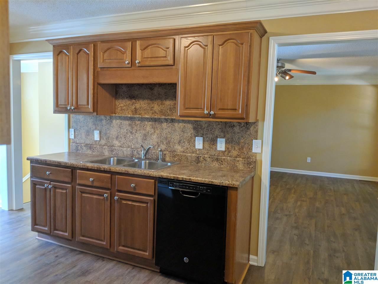478 South Hillcrest Road Odenville, AL 35120 - Photo 9 of 26