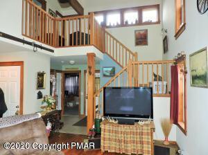 557 Upper Deer Valley Road Tannersville, PA 18372 - Photo 21 of 41 a view of entryway