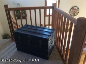 557 Upper Deer Valley Road Tannersville, PA 18372 - Photo 23 of 41 a view of a balcony