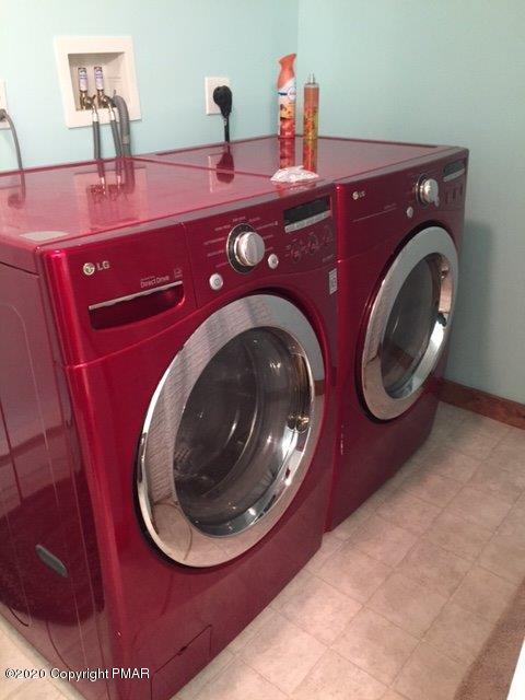 557 Upper Deer Valley Road Tannersville, PA 18372 - Photo 33 of 41 laundry room