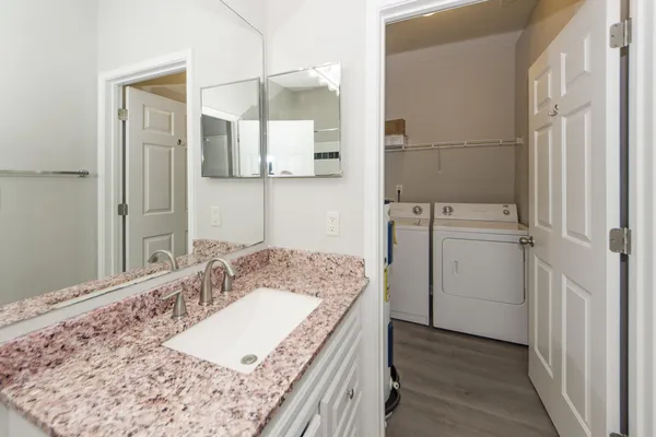 $1,975 | 1113 Rosewood Lane, Mount Pleasant, SC 29464