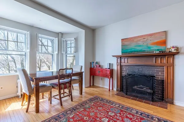 $3,900 | 993 Memorial Drive, Unit 201, Cambridge, MA 02138