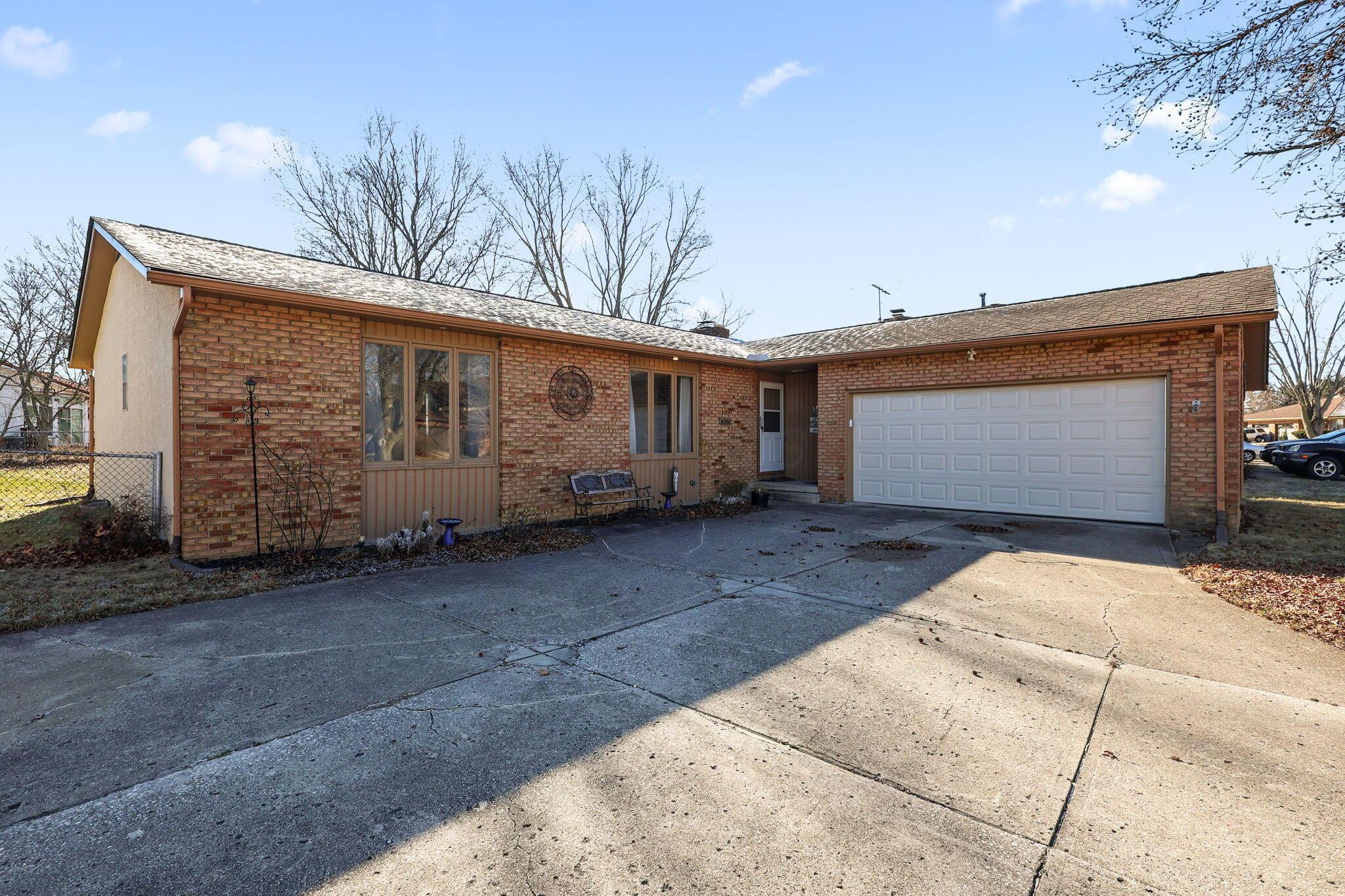 6066 Sandgate Road Columbus, OH 43229 - Photo 2 of 47 3-web-or-mls-G02A8480 (2)