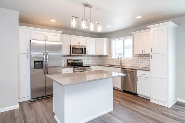 $352,200 | 6826 Thomas Street, Horace, ND 58047
