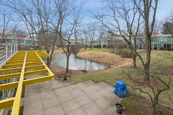 $225,000 | 2555 Gross Point Road, Unit 101, Evanston, IL 60201