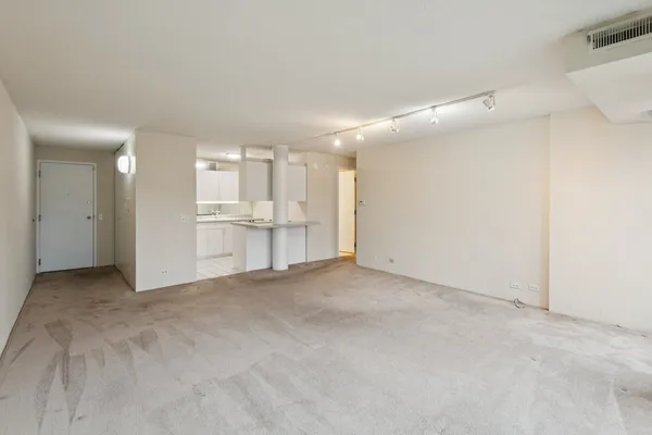 $225,000 | 2555 Gross Point Road, Unit 101, Evanston, IL 60201
