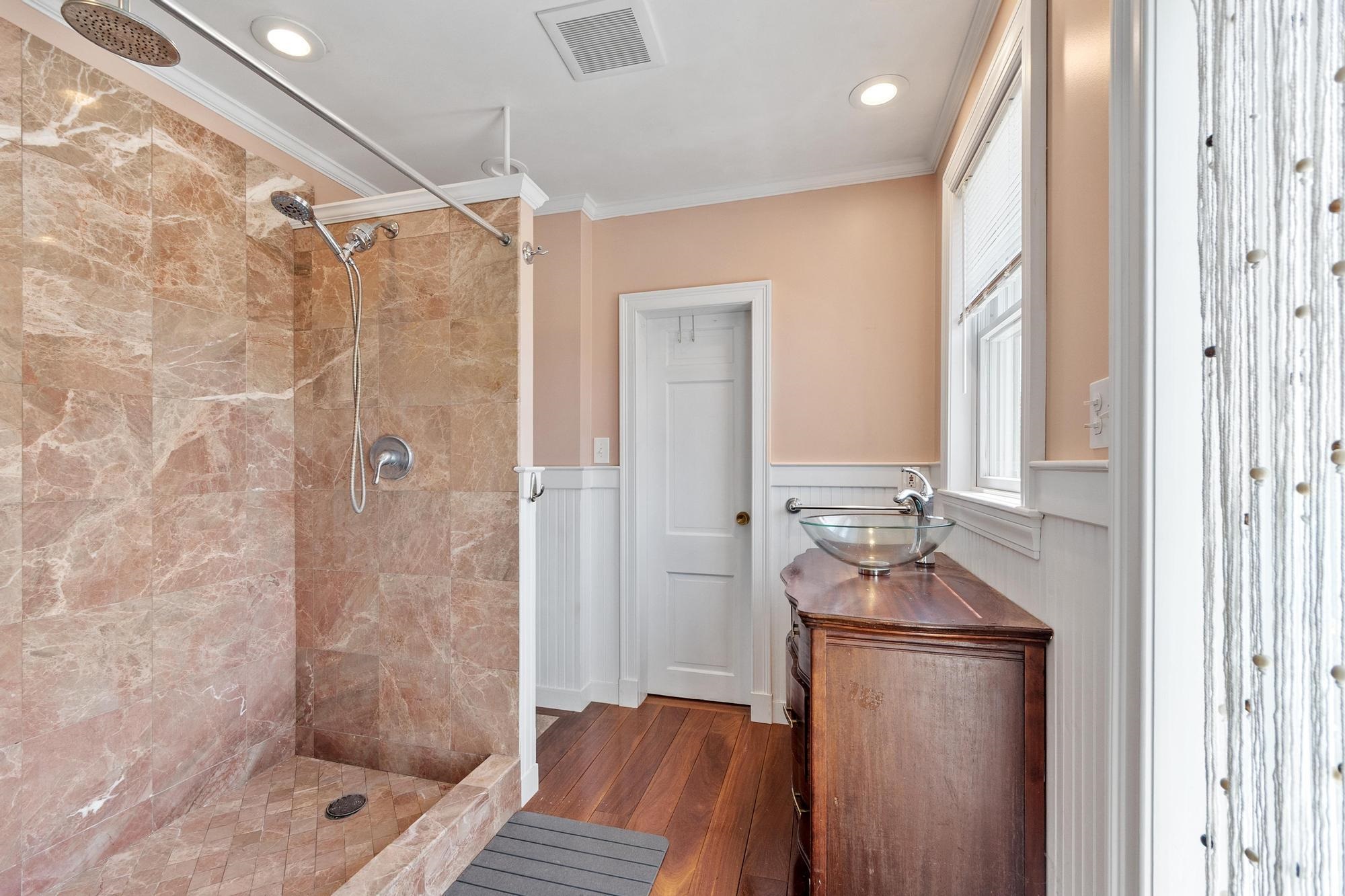 8 Island Pond Road Pelham, NH 03076 - Photo 15 of 20