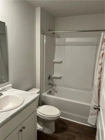 $2,400 | 200 Elizabeth Drive, Brunswick, GA 31525