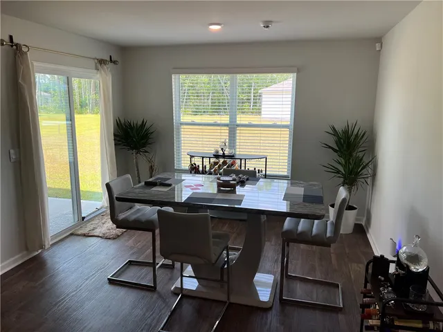 $2,400 | 200 Elizabeth Drive, Brunswick, GA 31525