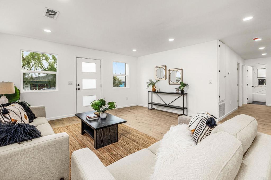1038 Delaware Street Imperial Beach, CA 91932 - Photo 13 of 37 a living room with furniture