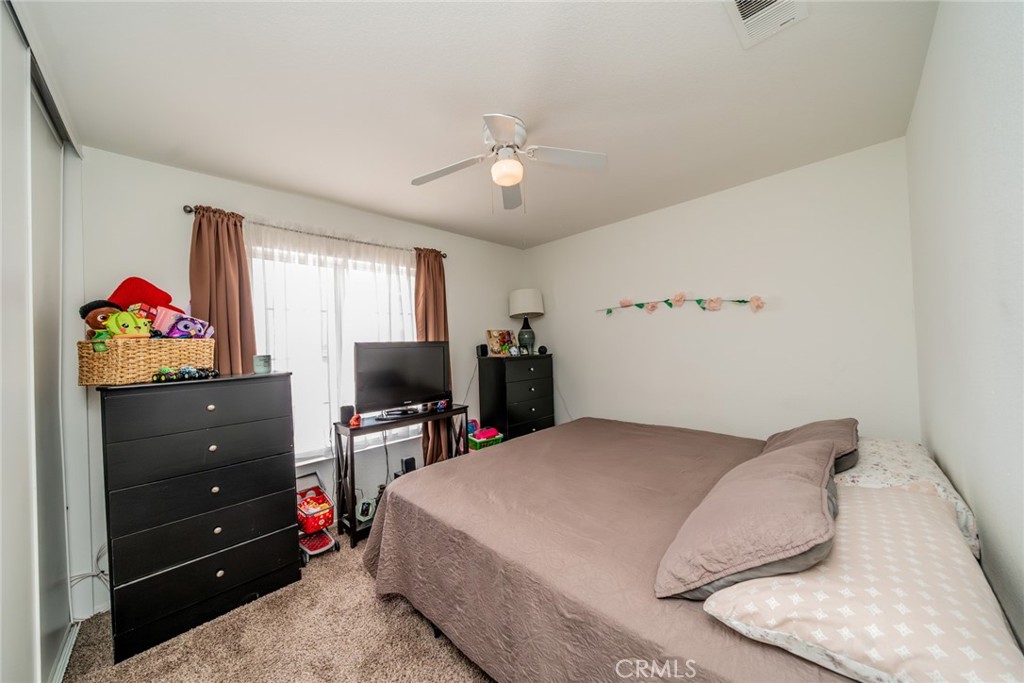 14564 Lilac Road Adelanto, CA 92301 - Photo 15 of 37