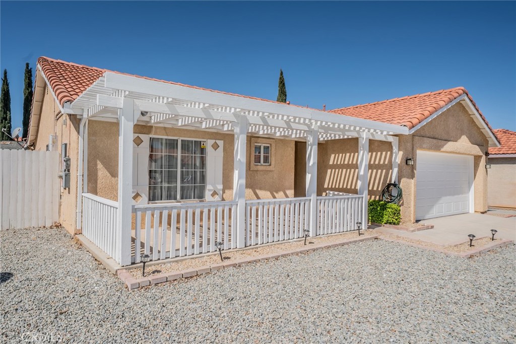 14564 Lilac Road Adelanto, CA 92301 - Photo 3 of 37