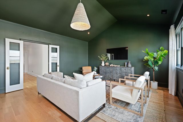 $3,160,000 | 2109 10th Avenue South, Nashville, TN 37204