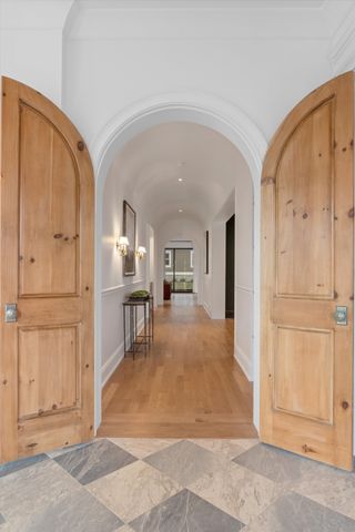 $3,160,000 | 2109 10th Avenue South, Nashville, TN 37204