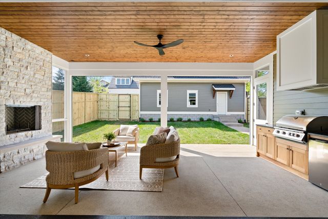 $3,160,000 | 2109 10th Avenue South, Nashville, TN 37204