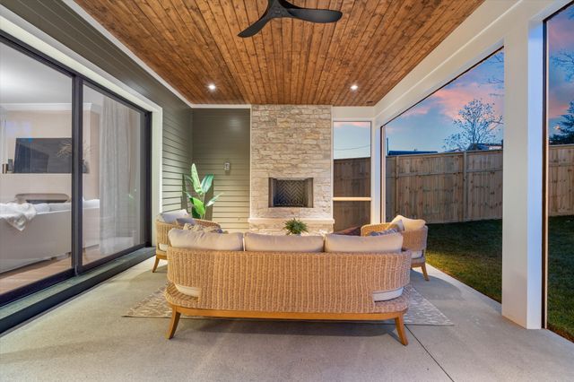 $3,160,000 | 2109 10th Avenue South, Nashville, TN 37204